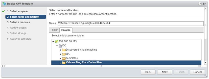 Figure 5 - Selecting the VM folder for Log Insight